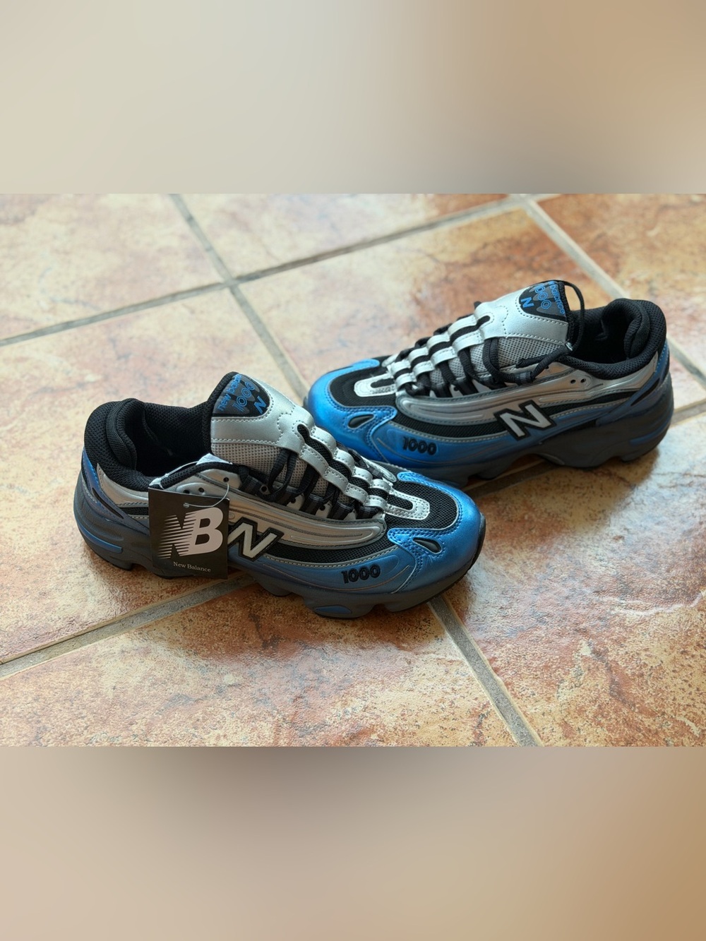 Size 8 Men’s And Women’s 9.5 - New Balance 1000 Sneakers in Blue and Gray